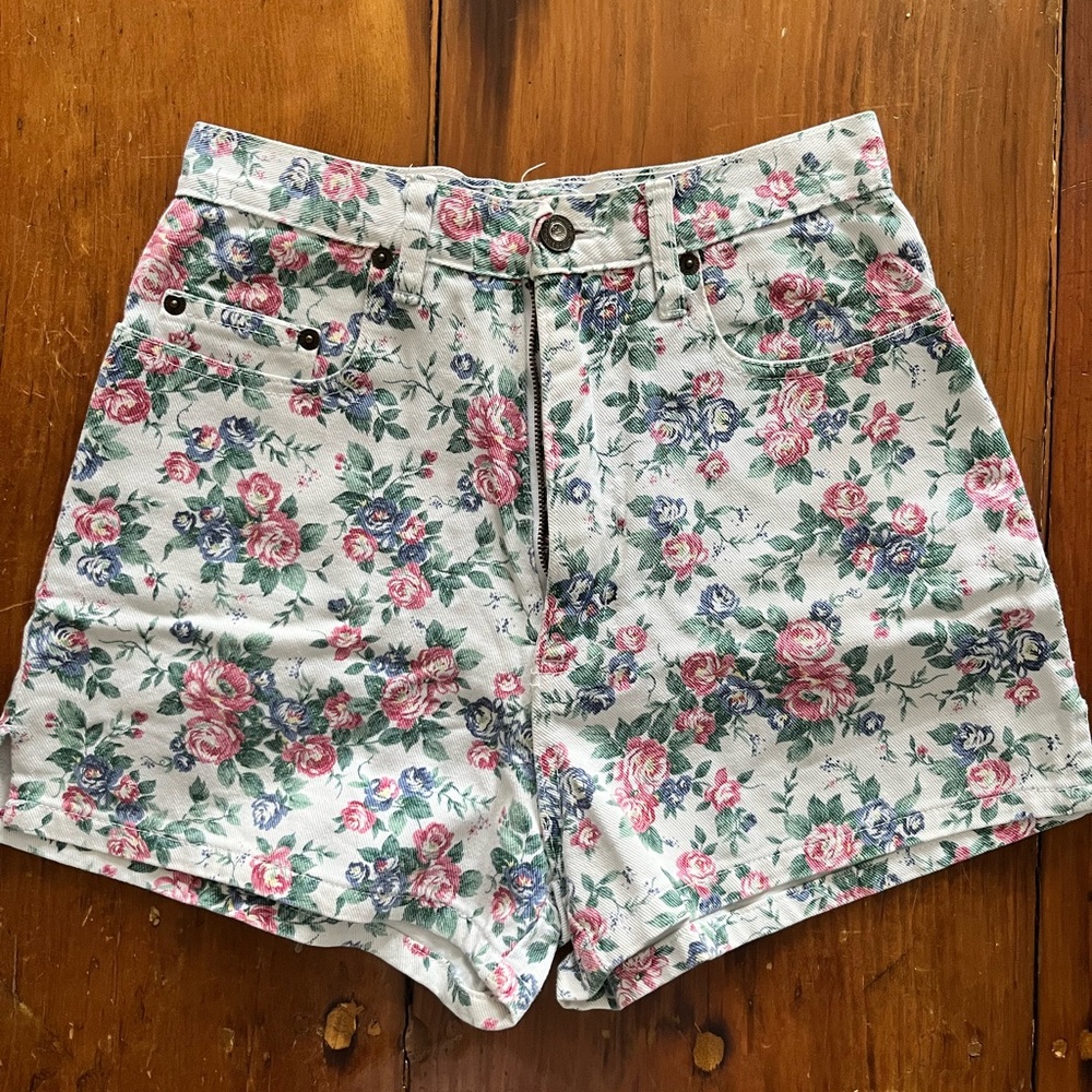Vintage High Waist Floral Denim Shorts